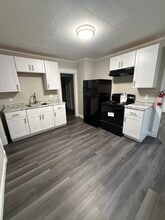 46 Mooreland St, Unit 46 Mooreland Street in Springfield, MA - Foto de edificio - Building Photo