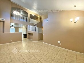 8013 Hidden Quail Ave in Las Vegas, NV - Building Photo - Building Photo