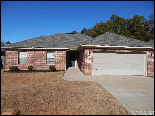 521 Wisteria Dr in Bauxite, AR - Building Photo