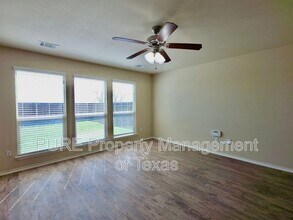 809 Yabers Ct in Austin, TX - Building Photo - Building Photo