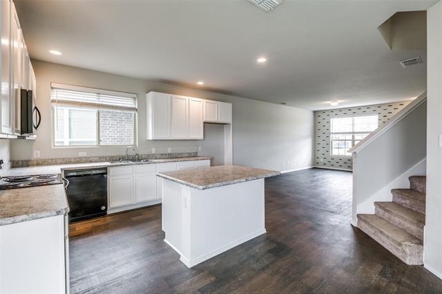1024 Stanridge Ln in Van Alstyne, TX - Building Photo - Building Photo