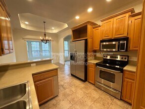 1 Dent Ln in Bella Vista, AR - Foto de edificio - Building Photo