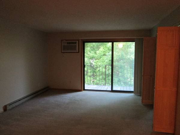 14115 Pennock Ave, Unit 306 in Apple Valley, MN - Foto de edificio - Building Photo