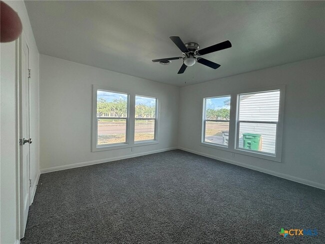 property at 2111 E Red River St