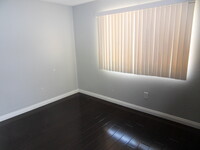 12037 White Ave - 6