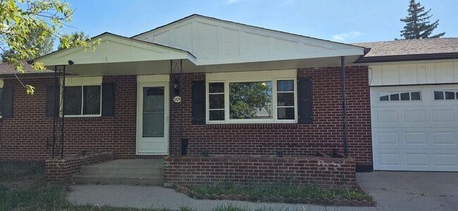 property at 904 Coolidge St