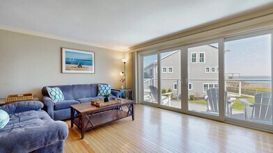 311 Seaside Ave, Unit 6 in Saco, ME - Building Photo - Building Photo