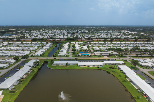 Venetian Terrace in Boynton Beach, FL - Building Photo - Building Photo