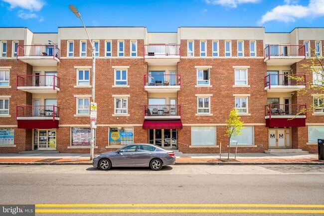 property at 911 S Charles St