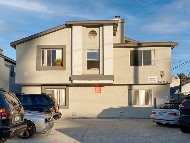 4325 Texas St in San Diego, CA - Foto de edificio - Interior Photo