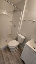 127 Cosey Beach Ave, Unit A1 in East Haven, CT - Building Photo - Building Photo