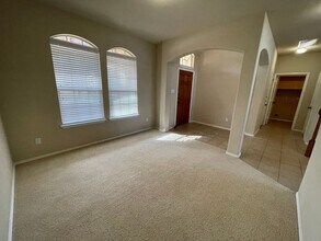 6704 Golden Oak Ln in Killeen, TX - Building Photo - Building Photo