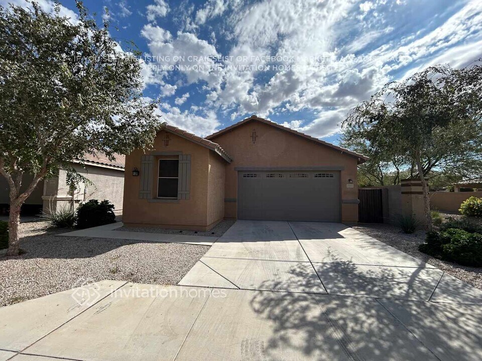 40881 W Tamara Ln in Maricopa, AZ - Foto de edificio