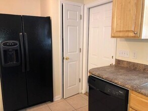 1985 Nena Hills Dr in Tallahassee, FL - Building Photo - Building Photo