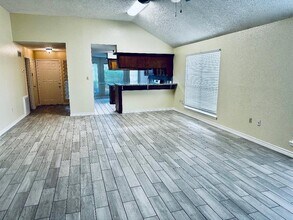 12726 Stillington Dr in Houston, TX - Building Photo - Building Photo