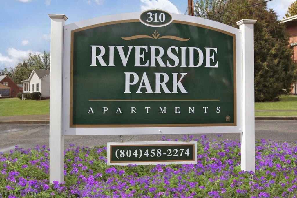Riverside Park Apartments in Hopewell, VA