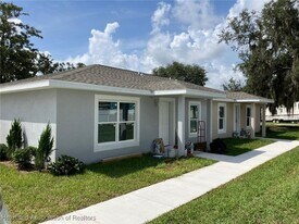 418 Poinsettia Ave in Sebring, FL - Building Photo