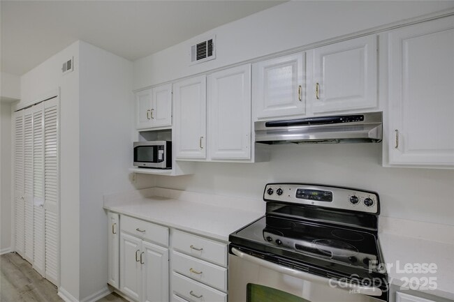 11514 Turn Stone Ct in Charlotte, NC - Building Photo - Building Photo