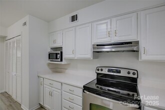 11514 Turn Stone Ct in Charlotte, NC - Building Photo - Building Photo