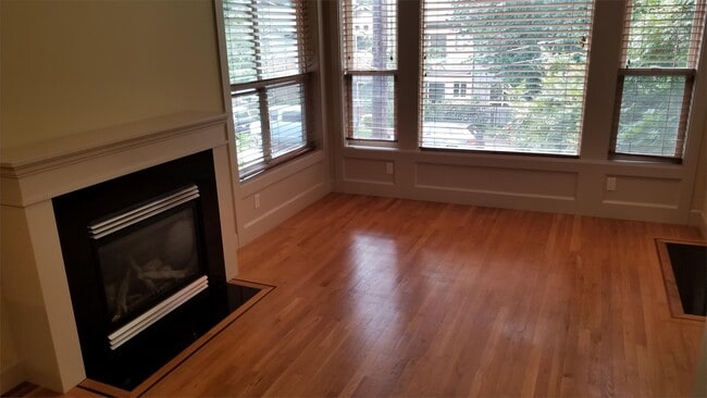 362 Aloha St in Seattle, WA - Building Photo - Building Photo
