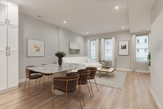 864 N State St in Chicago, IL - Building Photo - Building Photo