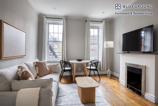 51 Leroy St in New York, NY - Building Photo - Building Photo