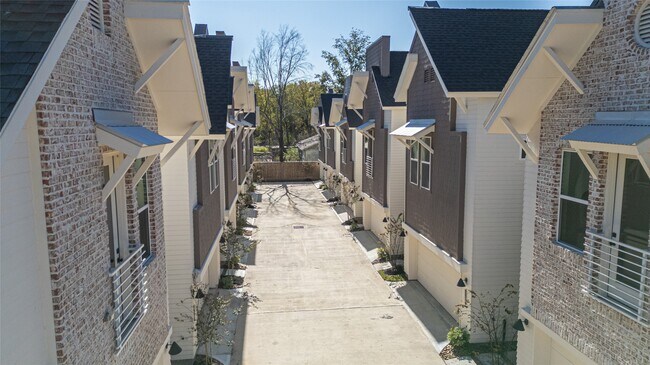 881 Rachel St in Houston, TX - Building Photo - Building Photo