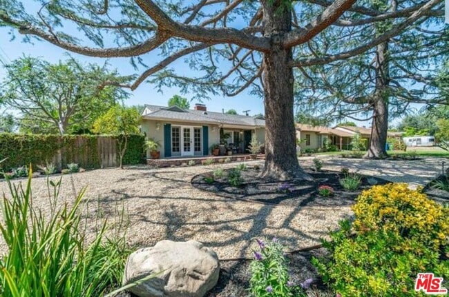 5501 Cantaloupe Ave in Los Angeles, CA - Building Photo - Building Photo