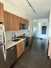 9 Medford St in Somerville, MA - Foto de edificio - Building Photo