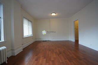 230 Walnut St in Newton, MA - Building Photo - Building Photo