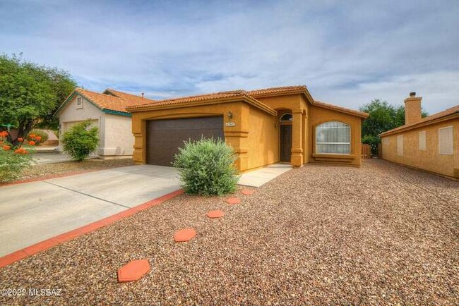 3633 W Camino De Caliope in Tucson, AZ - Building Photo - Building Photo