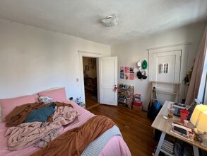 7 Scottfield Rd, Unit 3 in Boston, MA - Building Photo - Building Photo