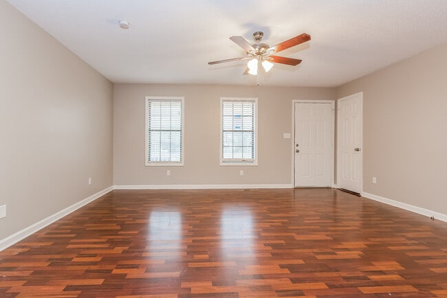 29944 Little Creek Rd in Ardmore, AL - Foto de edificio - Building Photo