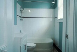 225 Somerset St in Bound Brook, NJ - Building Photo - Building Photo