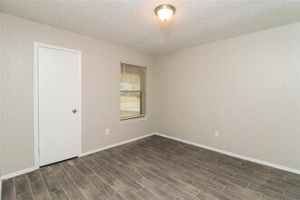 5512 Pleasant Meadow Dr in North Richland Hills, TX - Building Photo - Building Photo