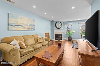26 Bayview Ct in Long Branch, NJ - Building Photo - Building Photo
