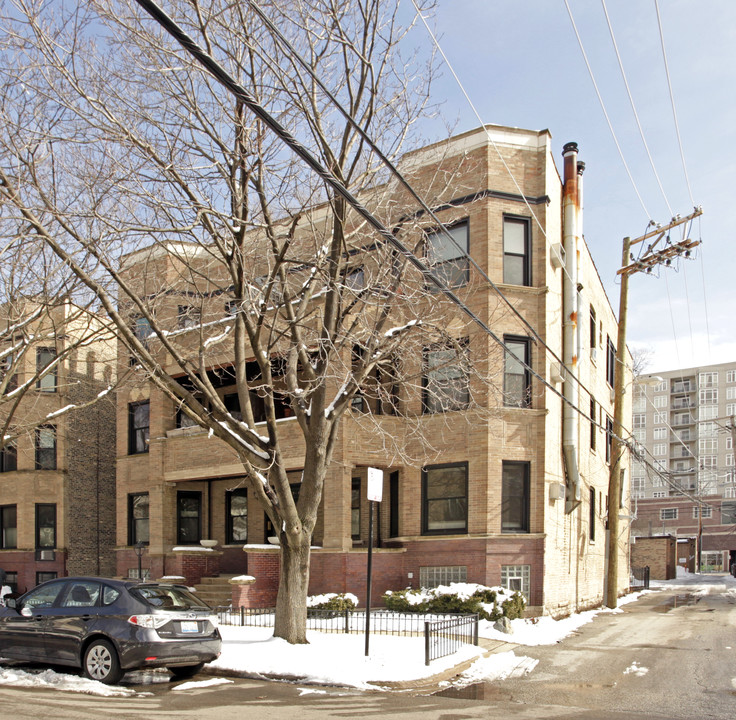 6217-6219 N Magnolia Ave in Chicago, IL - Building Photo