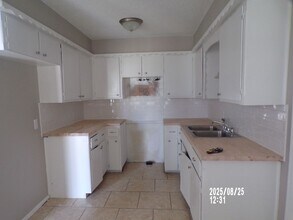 4804 NW Ozmun Ave in Lawton, OK - Building Photo - Building Photo