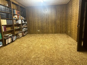 125 W Monroe St in Kountze, TX - Building Photo - Building Photo