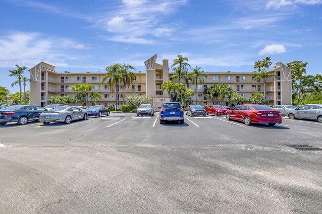 property at 14307 Bedford Dr