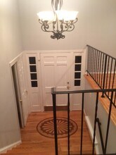 10316 Georgetown Pike in Great Falls, VA - Foto de edificio - Building Photo