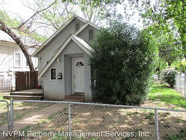 property at 749 W 2nd St
