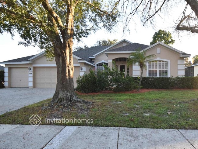 property at 1774 Sweetwater W Cir