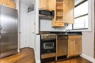 232 Elizabeth St in New York, NY - Building Photo - Building Photo