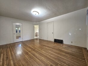302-316 Kipling St in Palo Alto, CA - Building Photo - Building Photo