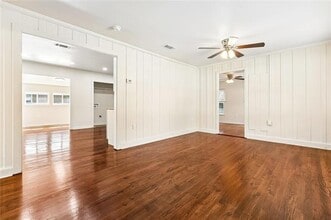 438 Huntlee Dr in New Orleans, LA - Building Photo - Building Photo