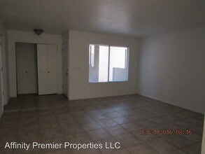 3201 Kearsage Dr in Lake Havasu City, AZ - Building Photo - Building Photo