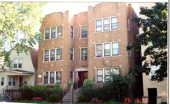 5521-23 W Farragut Ave in Chicago, IL - Building Photo