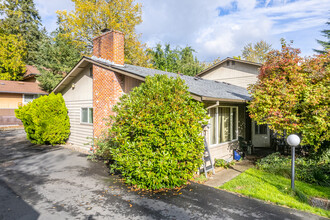 4480 SW 96th Ave in Beaverton, OR - Foto de edificio - Building Photo