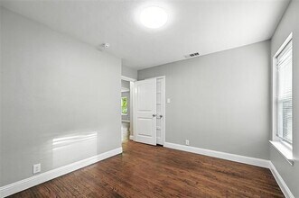 6520 Lovett Ave in Dallas, TX - Building Photo - Building Photo